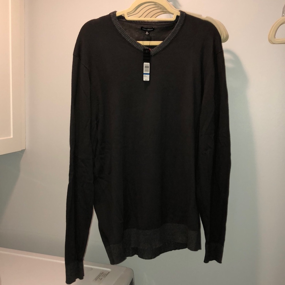 Men’s XL V Neck Sweater